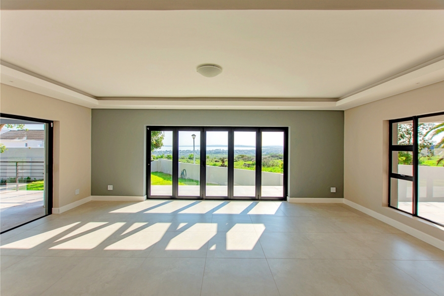 5 Bedroom Property for Sale in Myburgh Park Western Cape